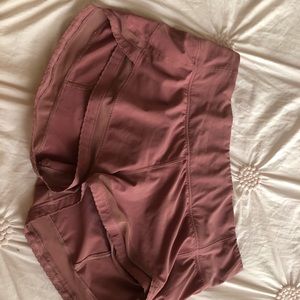LULU LEMON ATHLETIC SHORTS